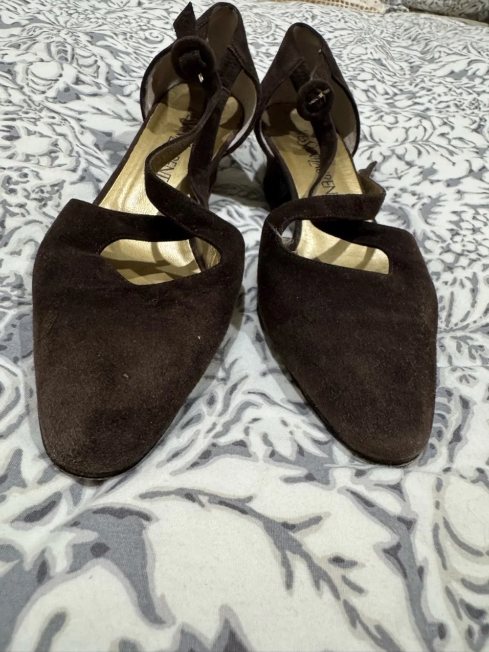 Vintage Saint Laurent Brown Suede Pointed Strappy Heels size 8 N - made in Italy - Picture 2 of 11
